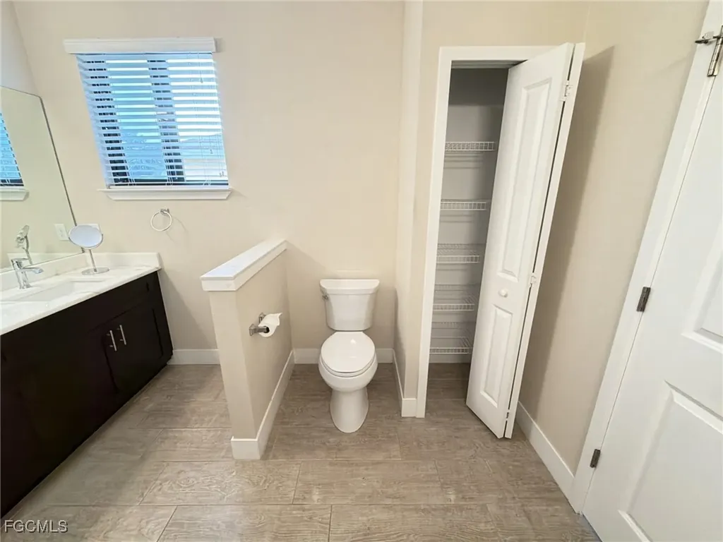 916 SW 7th Avenue Cape Coral FL 33991