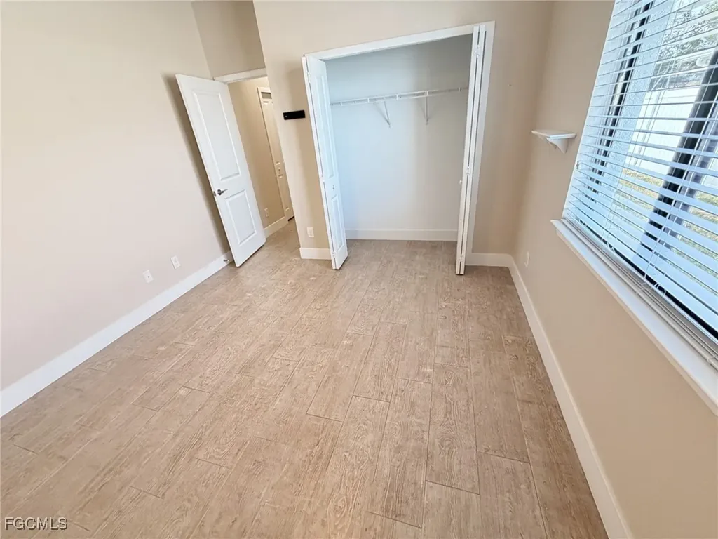 916 SW 7th Avenue Cape Coral FL 33991