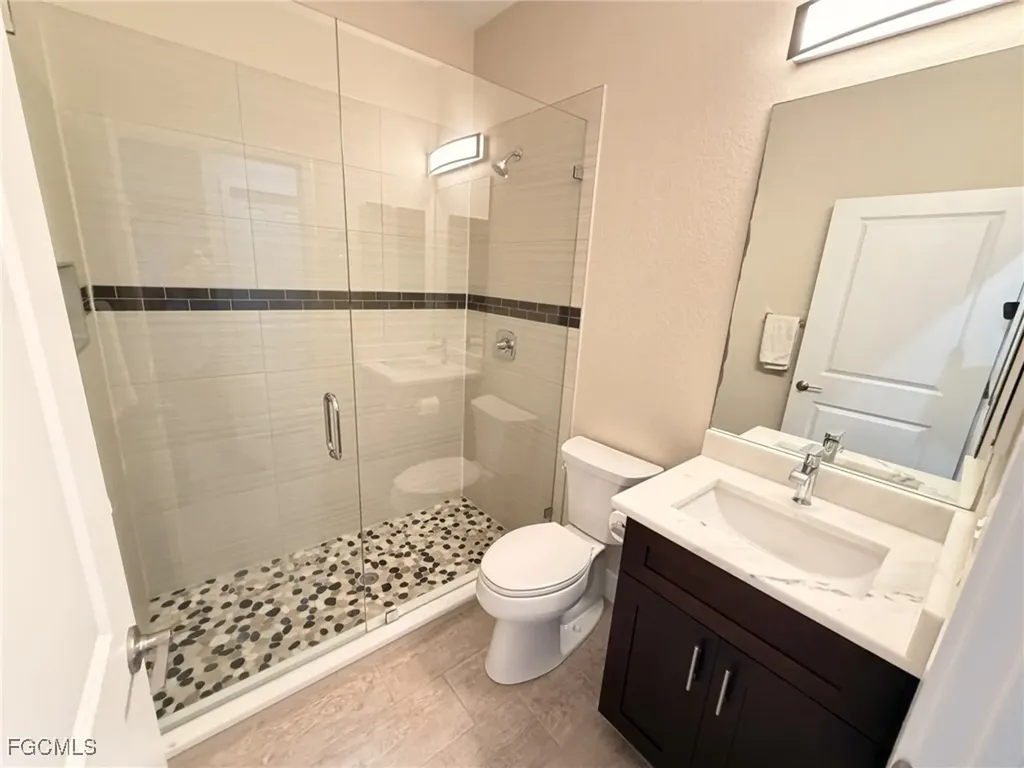 916 SW 7th Avenue Cape Coral FL 33991