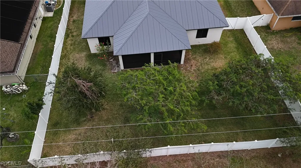 916 SW 7th Avenue Cape Coral FL 33991
