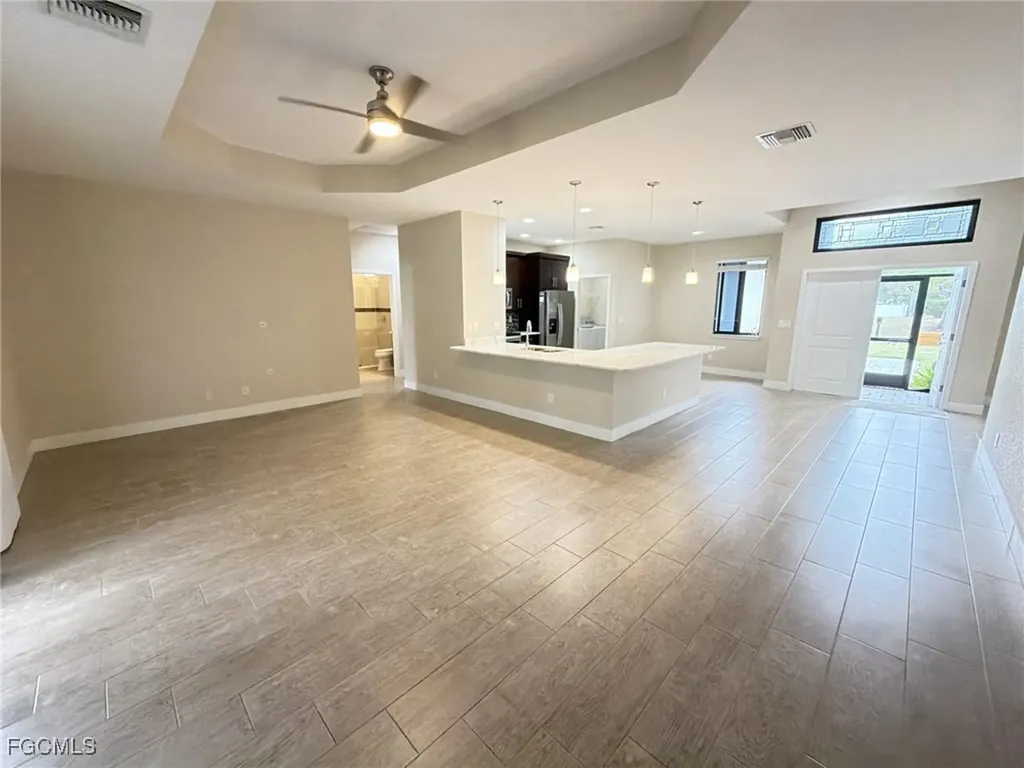 916 SW 7th Avenue Cape Coral FL 33991