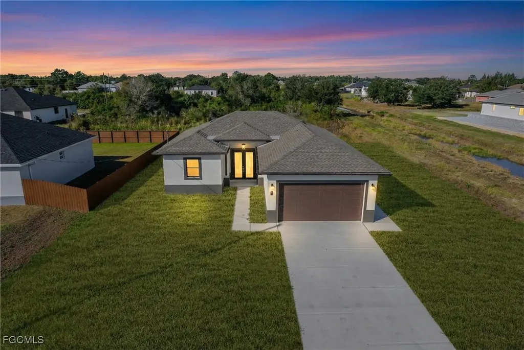 4700 Dora Avenue S Lehigh Acres FL 33974