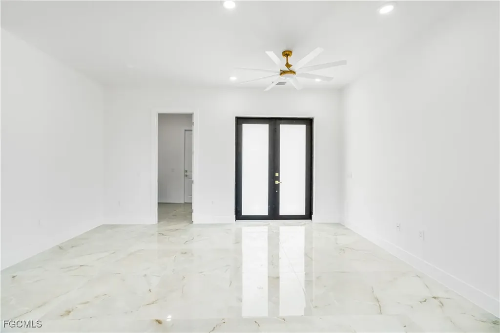 4700 Dora Avenue S Lehigh Acres FL 33974