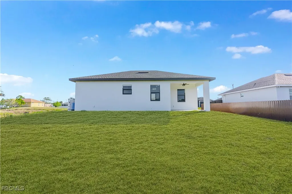 4700 Dora Avenue S Lehigh Acres FL 33974
