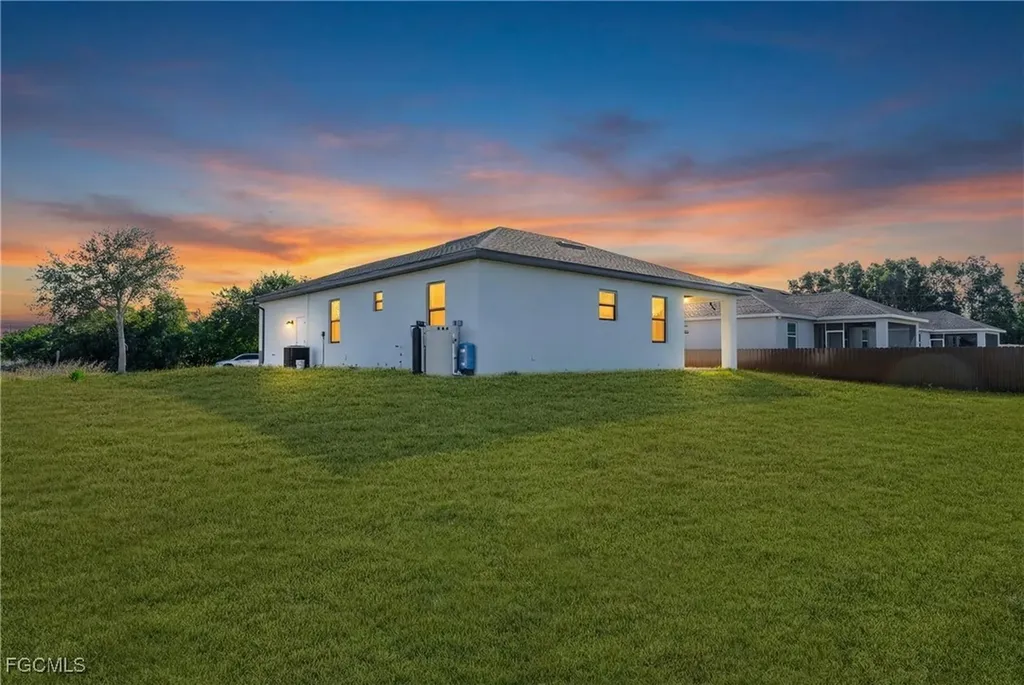 4700 Dora Avenue S Lehigh Acres FL 33974