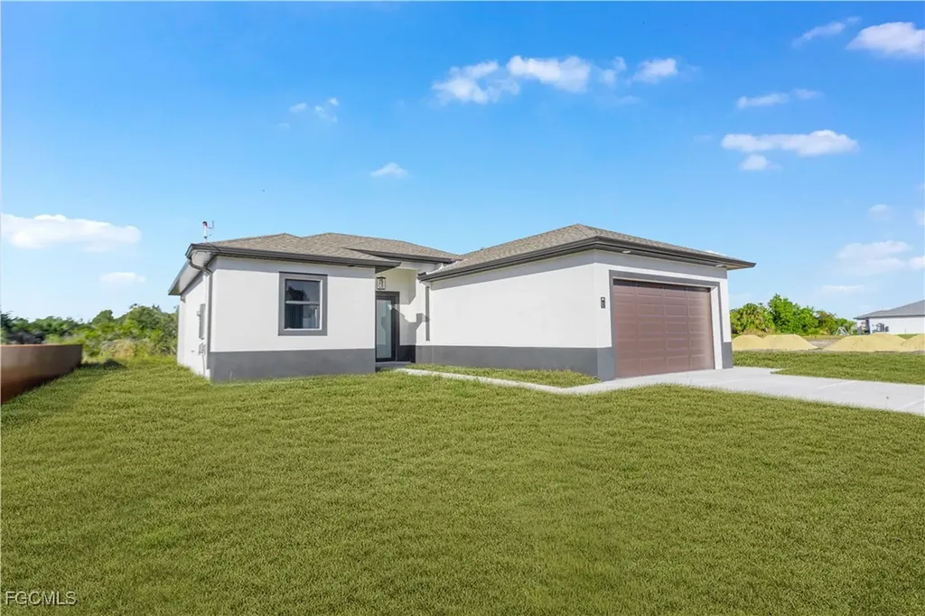 4700 Dora Avenue S Lehigh Acres FL 33974