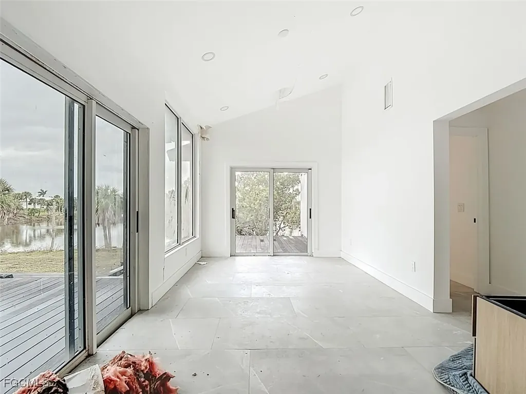 497 Lake Murex Circle Sanibel FL 33957