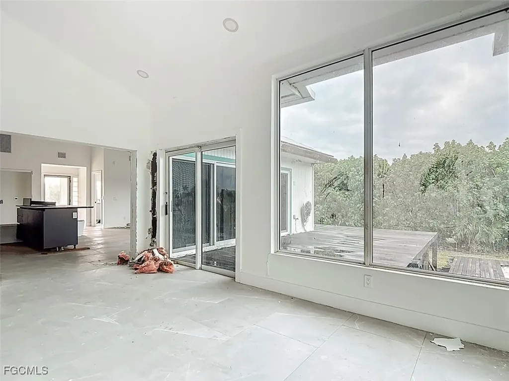 497 Lake Murex Circle Sanibel FL 33957