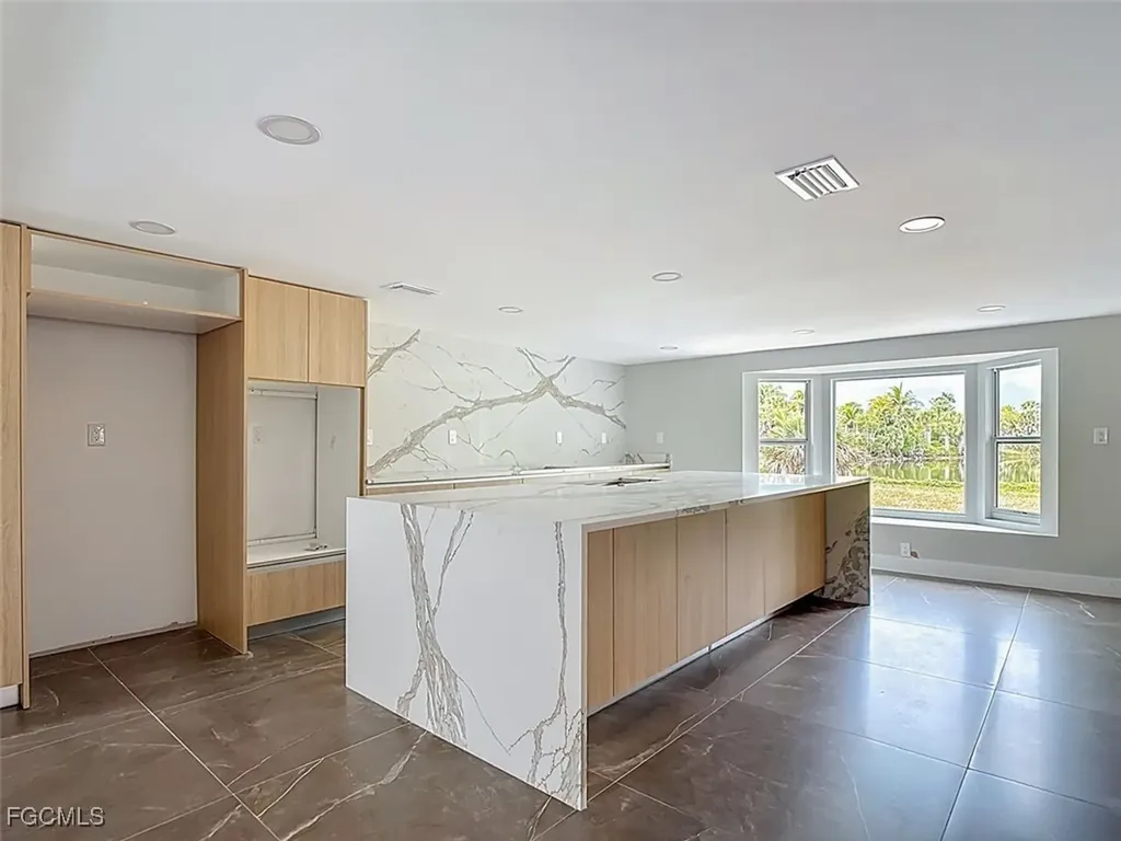 3784 Coquina Drive Sanibel FL 33957