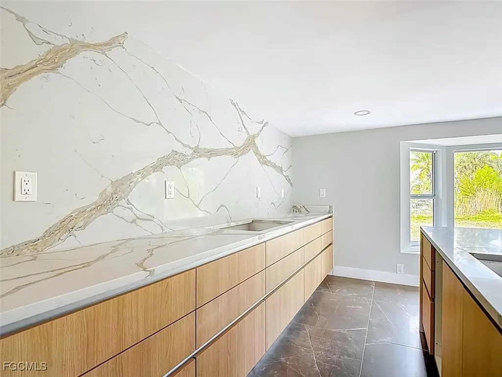 3784 Coquina Drive Sanibel FL 33957