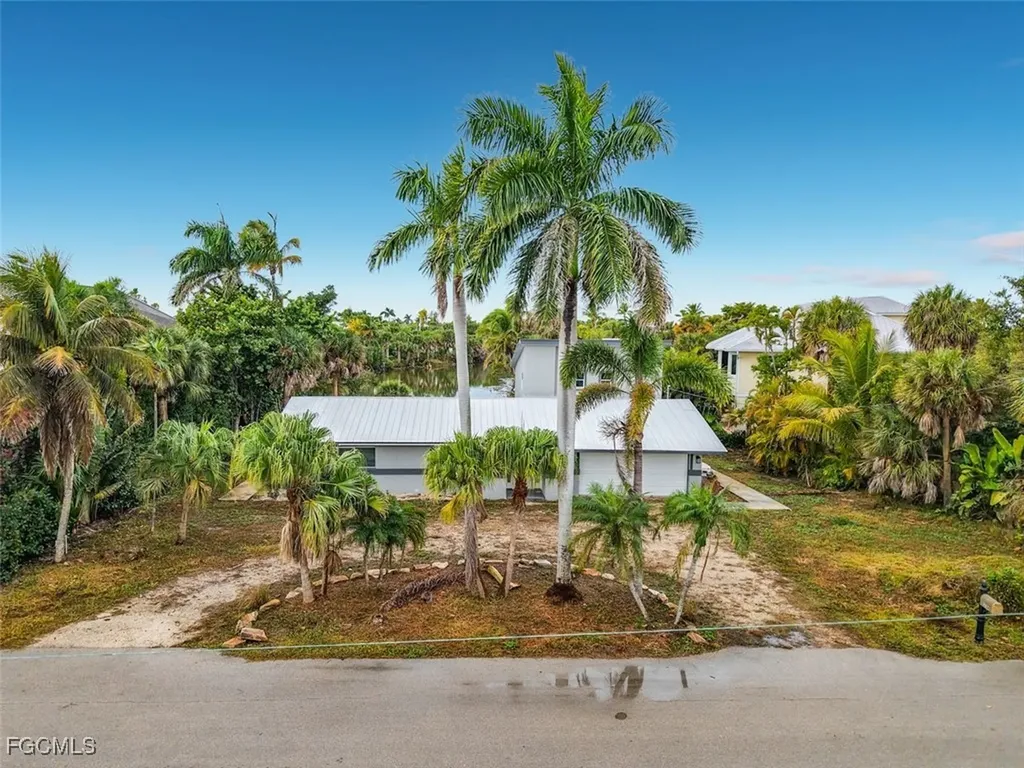 3784 Coquina Drive Sanibel FL 33957