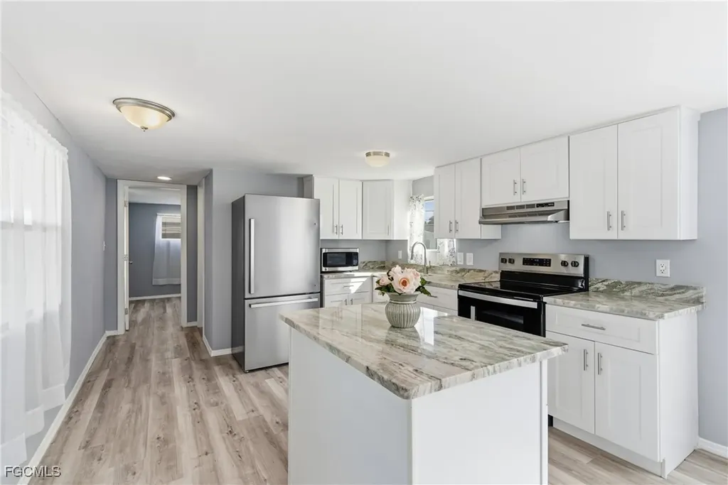 5558 Palm Beach Boulevard Fort Myers FL 33905