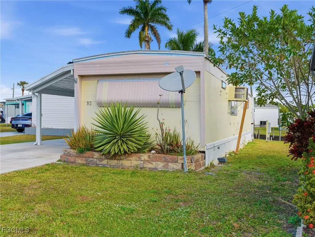 5558 Palm Beach Boulevard Fort Myers FL 33905