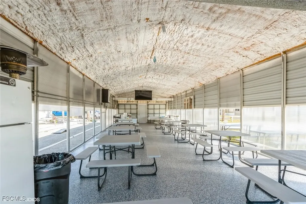 5558 Palm Beach Boulevard Fort Myers FL 33905