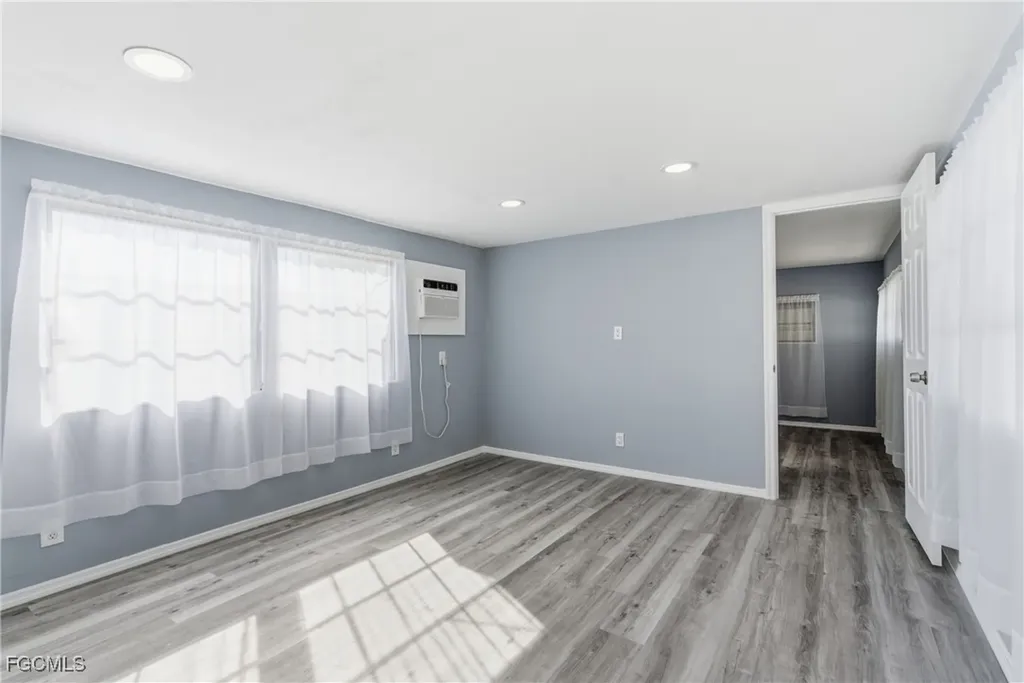 5558 Palm Beach Boulevard Fort Myers FL 33905