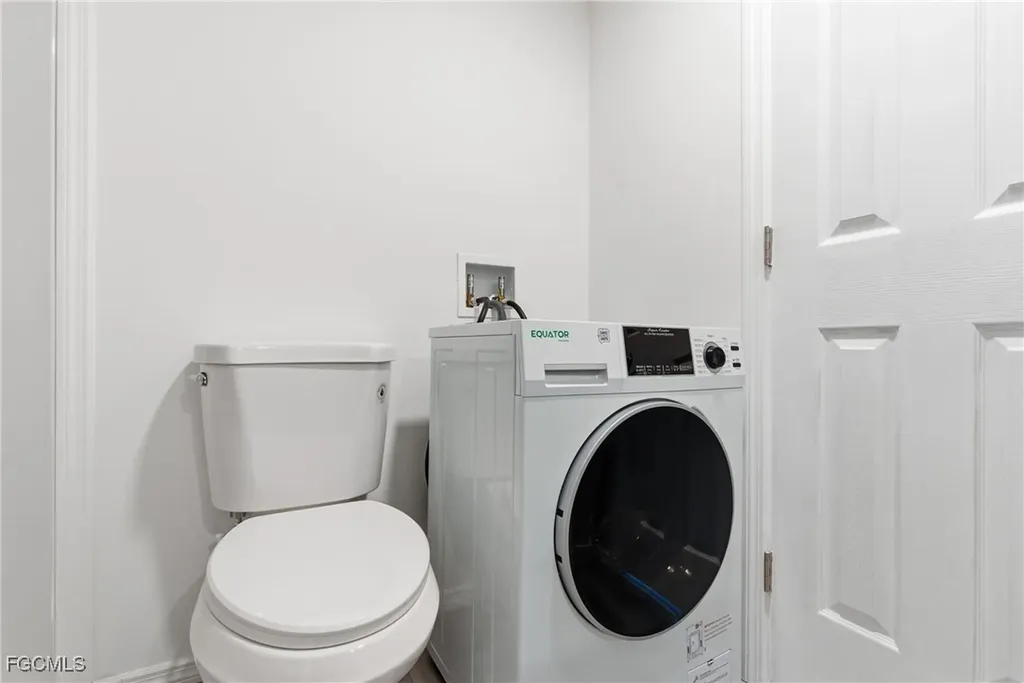 5558 Palm Beach Boulevard Fort Myers FL 33905