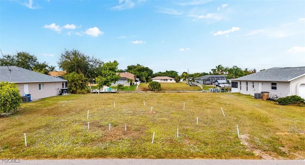 1215 SE 16th Street Cape Coral FL 33990