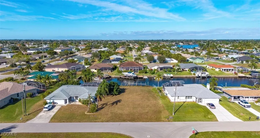 111 SE 37th Terrace Cape Coral FL 33904