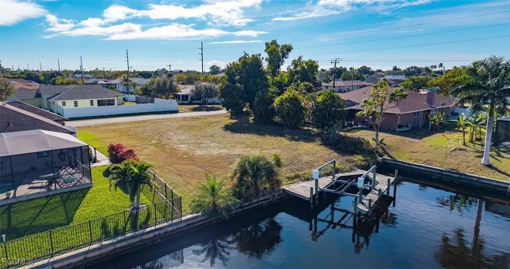 107 SE 35th Terrace Cape Coral FL 33904