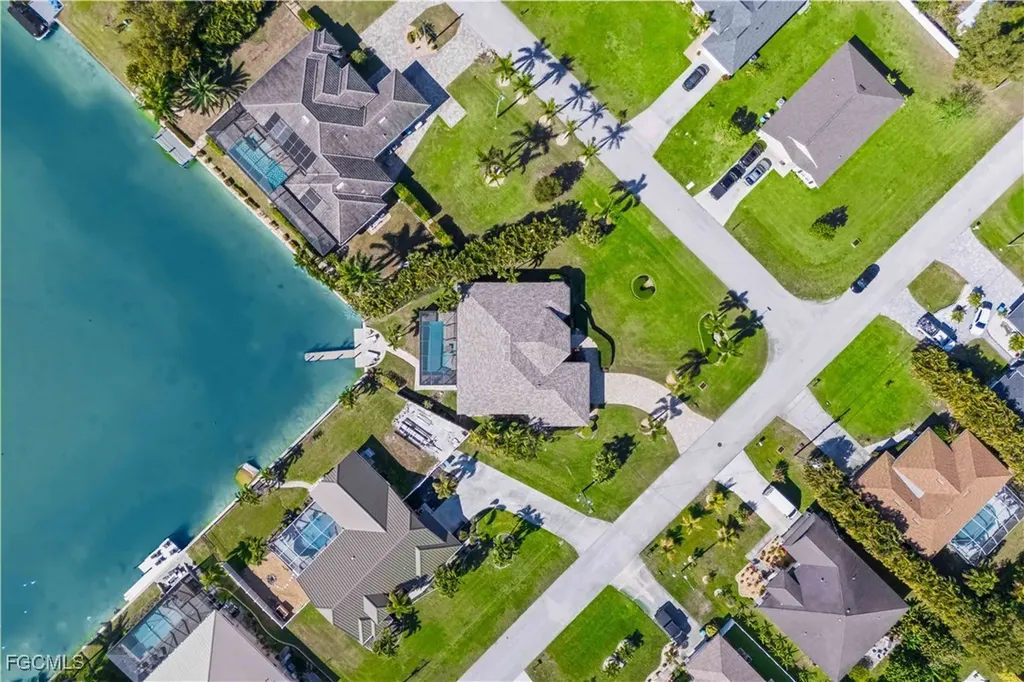 1304 SW 25th Terrace Cape Coral FL 33914