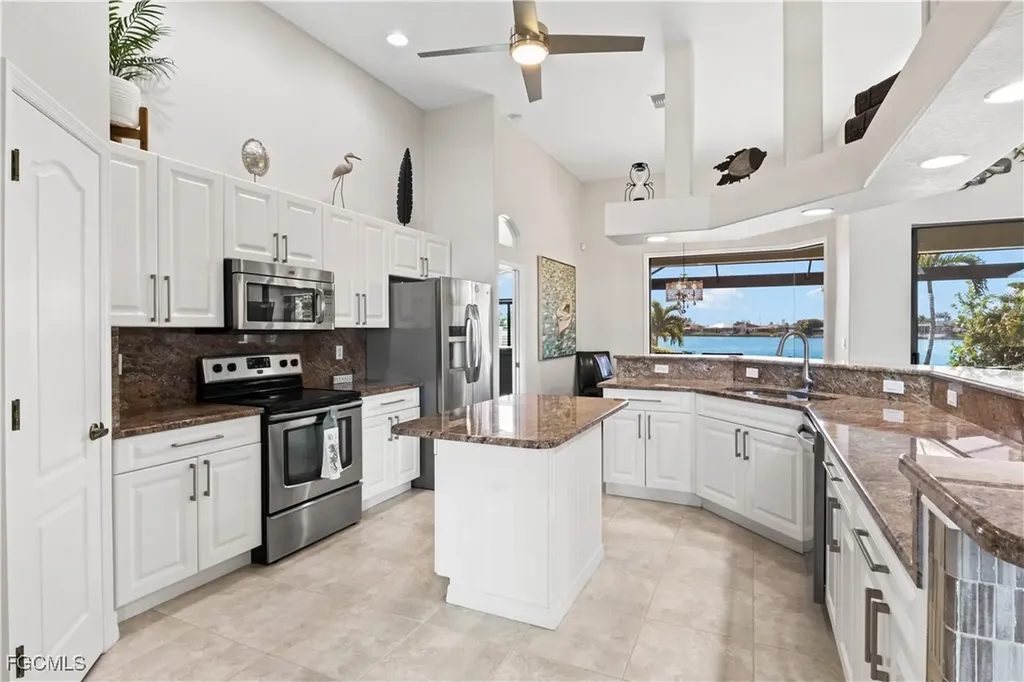 1304 SW 25th Terrace Cape Coral FL 33914