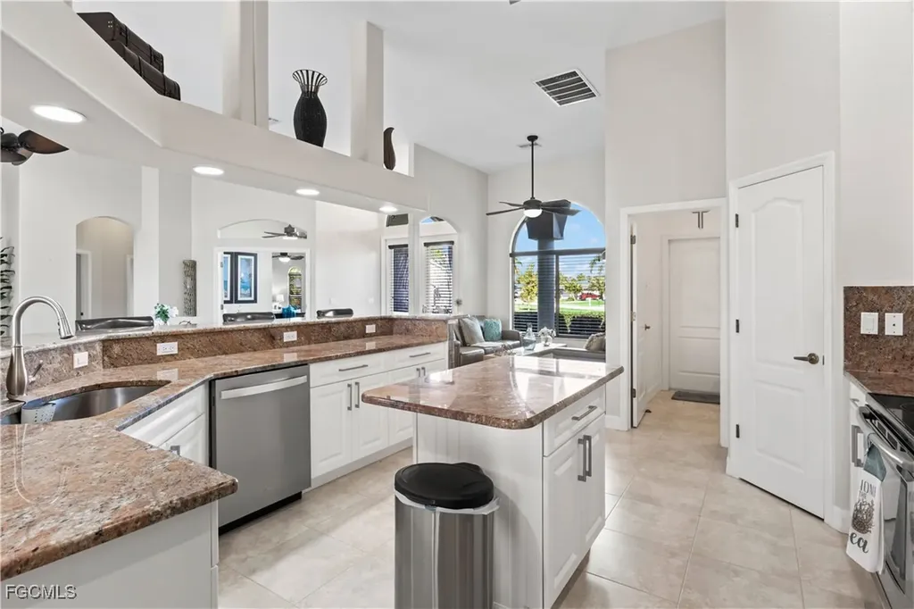 1304 SW 25th Terrace Cape Coral FL 33914