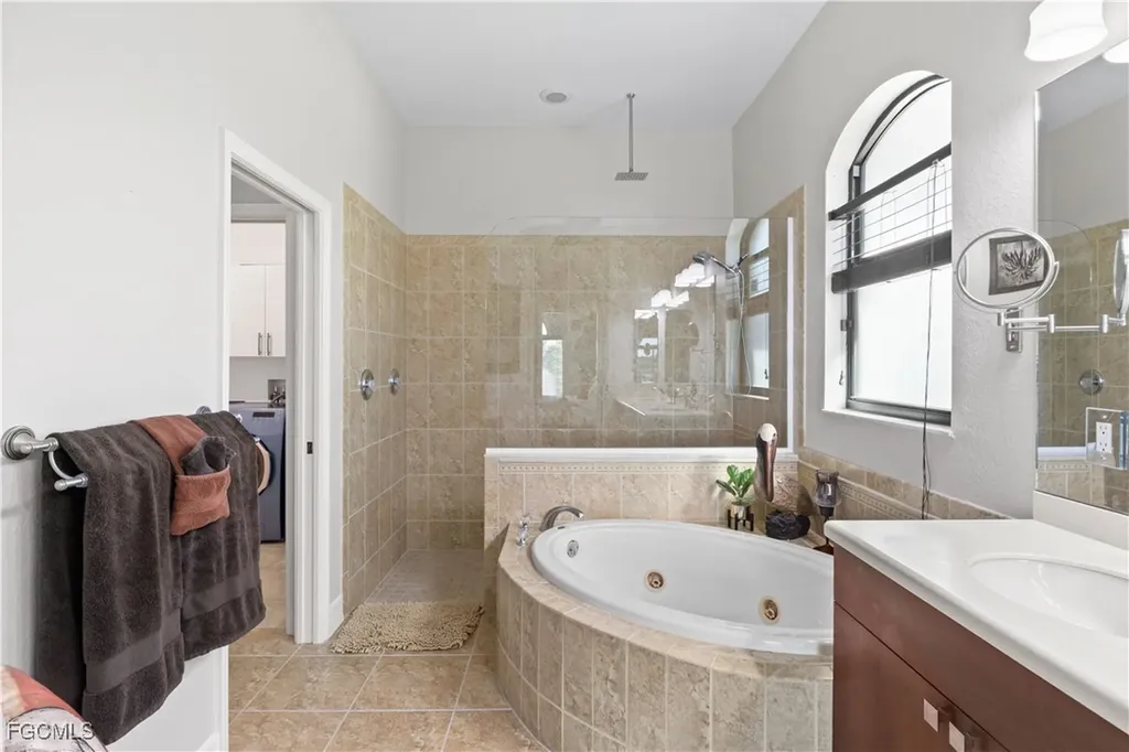 1304 SW 25th Terrace Cape Coral FL 33914