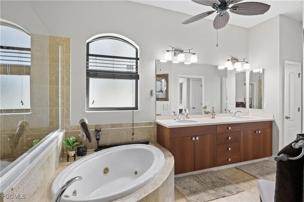 1304 SW 25th Terrace Cape Coral FL 33914