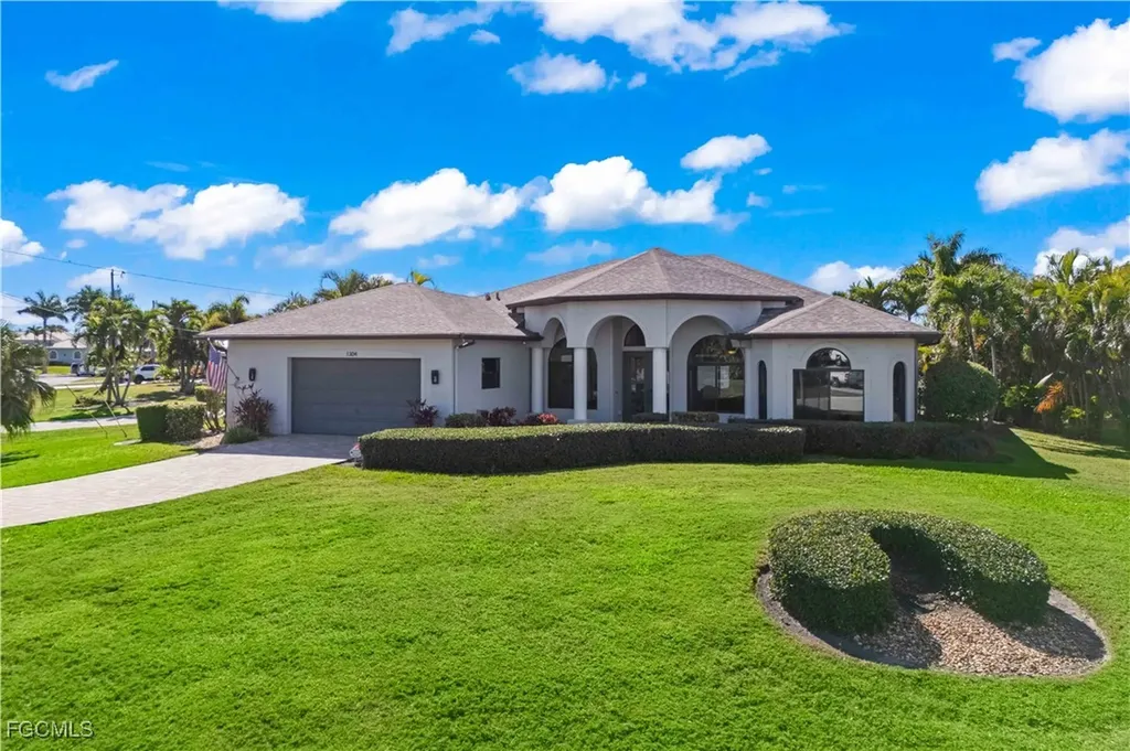 1304 SW 25th Terrace Cape Coral FL 33914