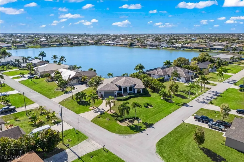 1304 SW 25th Terrace Cape Coral FL 33914
