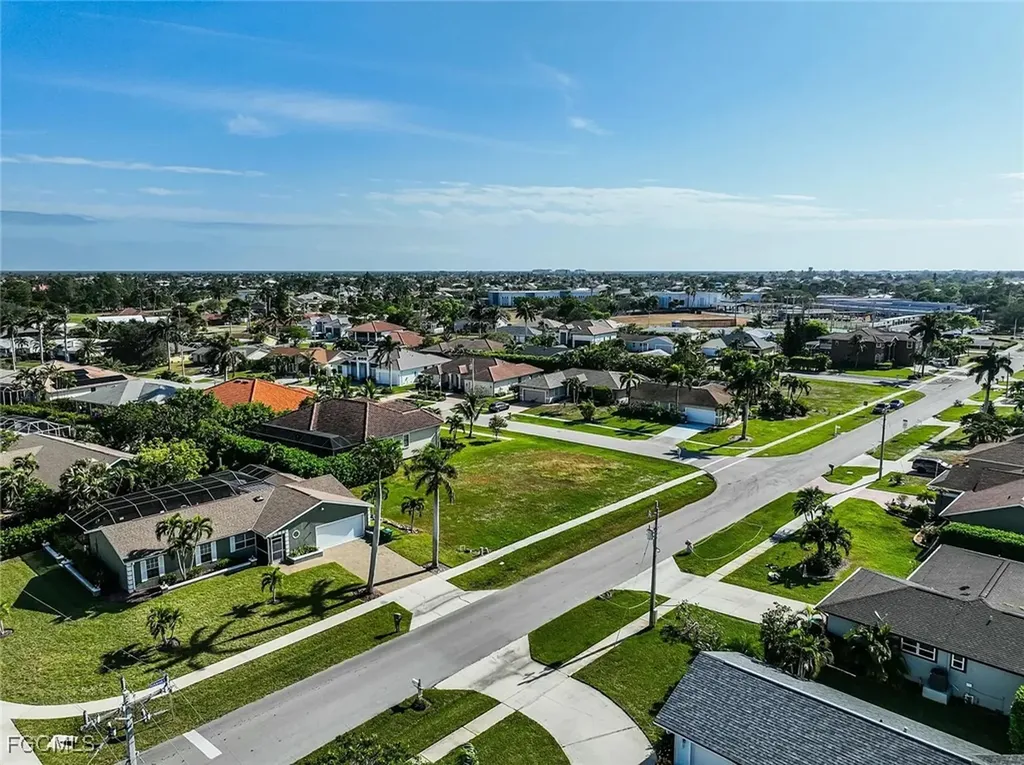 1318 Freeport Avenue Marco Island FL 34145