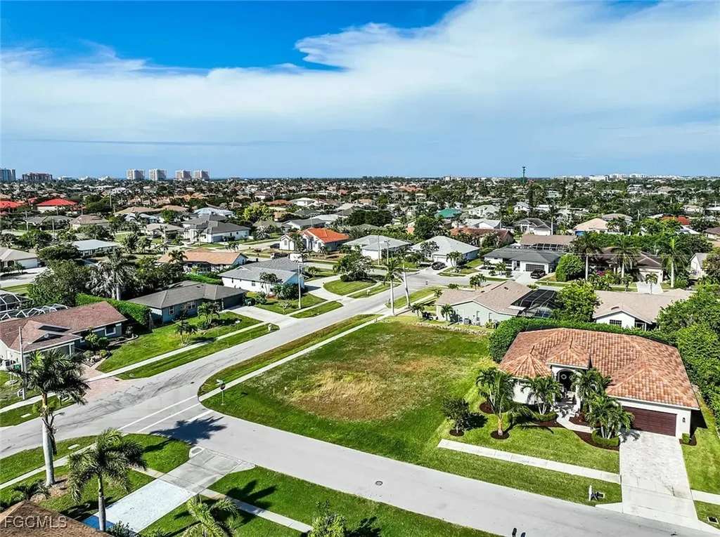 1318 Freeport Avenue Marco Island FL 34145