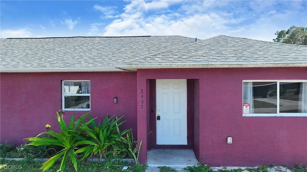 2405/2407 Mansfield Avenue S Lehigh Acres FL 33973