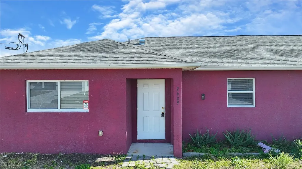 2405/2407 Mansfield Avenue S Lehigh Acres FL 33973