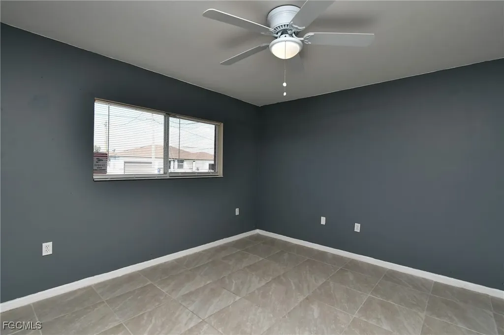 2405/2407 Mansfield Avenue S Lehigh Acres FL 33973