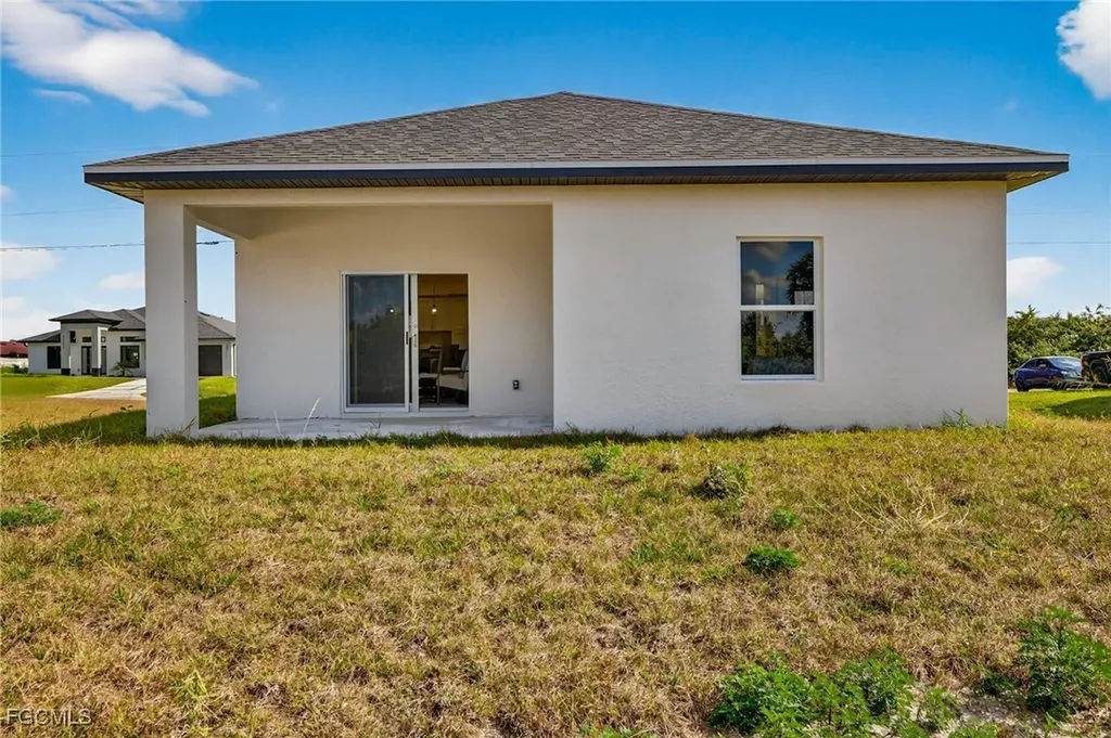 512 Caywood Avenue S Lehigh Acres FL 33974