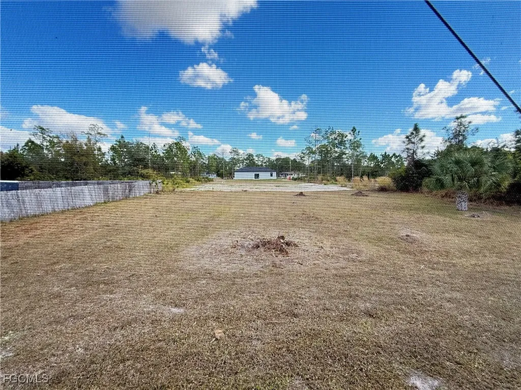 902 Mcarthur Avenue Lehigh Acres FL 33936