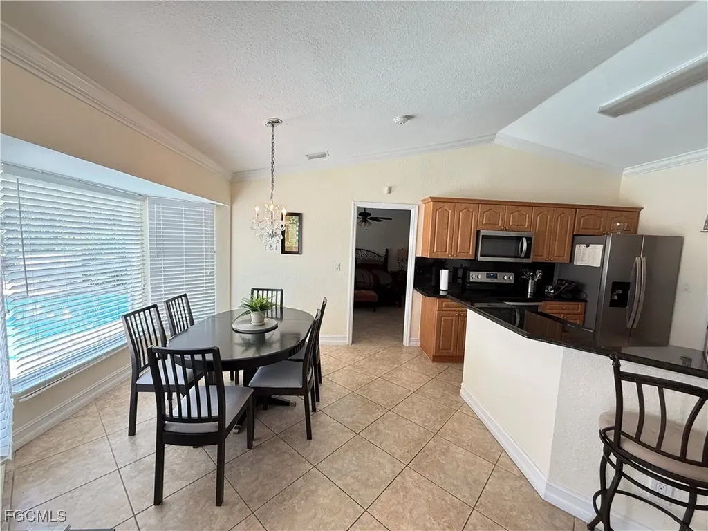 902 Mcarthur Avenue Lehigh Acres FL 33936