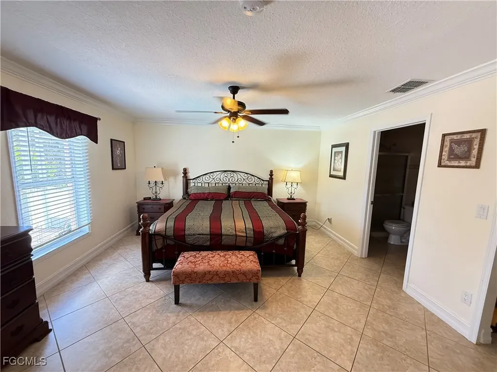 902 Mcarthur Avenue Lehigh Acres FL 33936