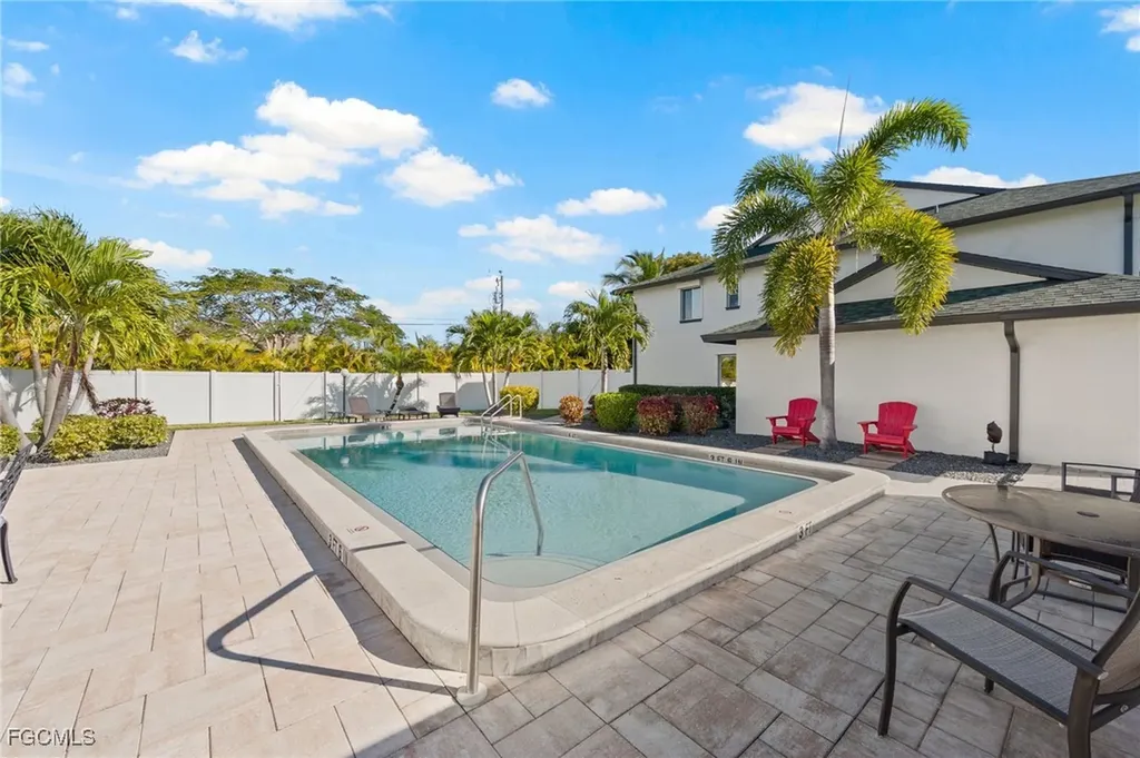 1519 Cape Coral Parkway W Cape Coral FL 33914