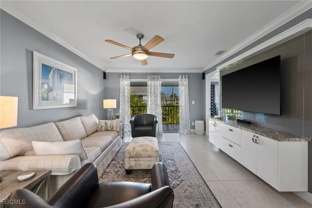 1519 Cape Coral Parkway W Cape Coral FL 33914