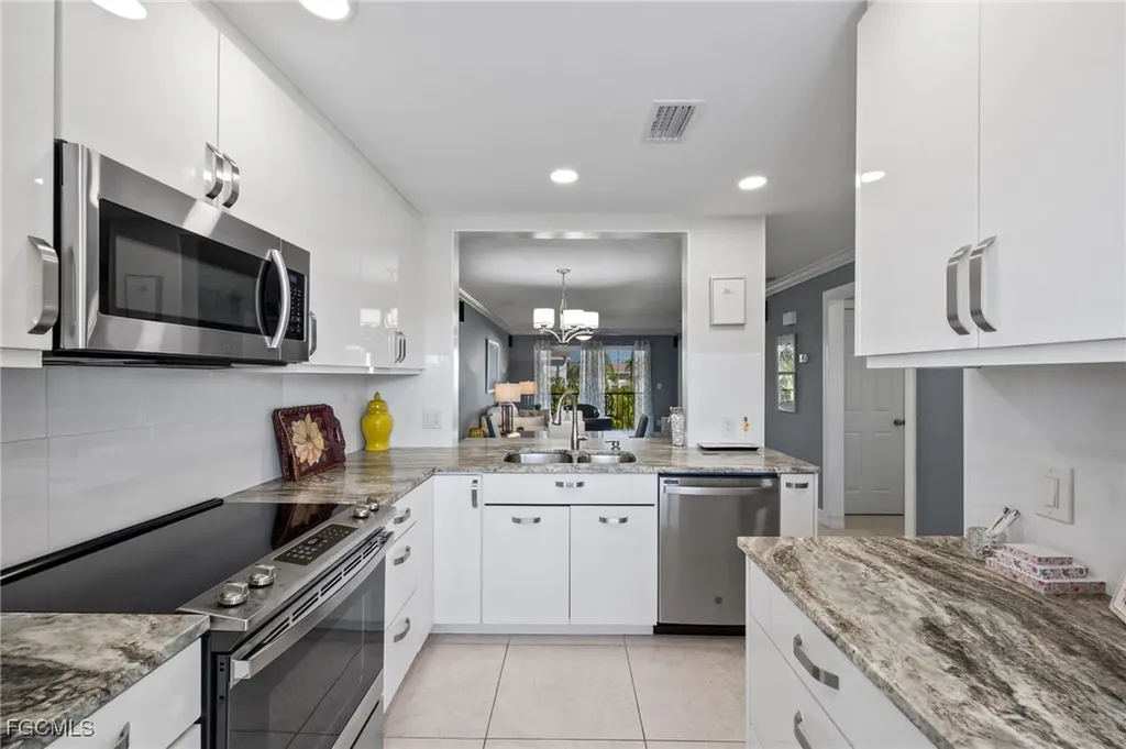 1519 Cape Coral Parkway W Cape Coral FL 33914