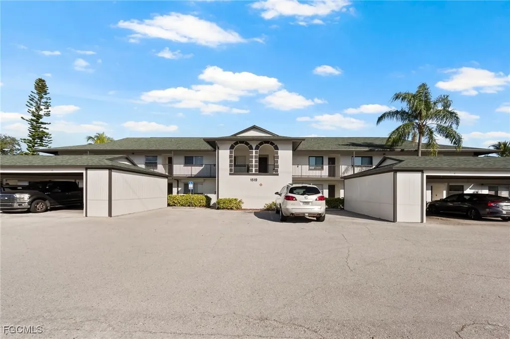 1519 Cape Coral Parkway W Cape Coral FL 33914