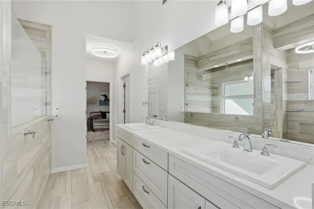8380 Aqua Cove Lane North Fort Myers FL 33903