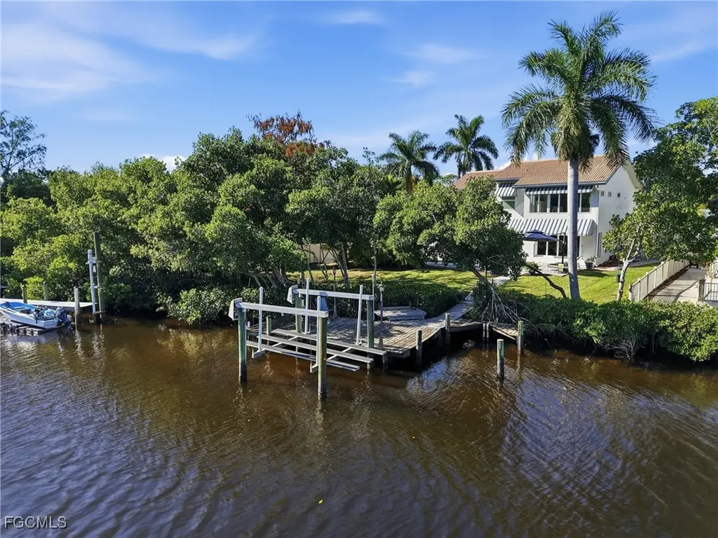 8380 Aqua Cove Lane North Fort Myers FL 33903