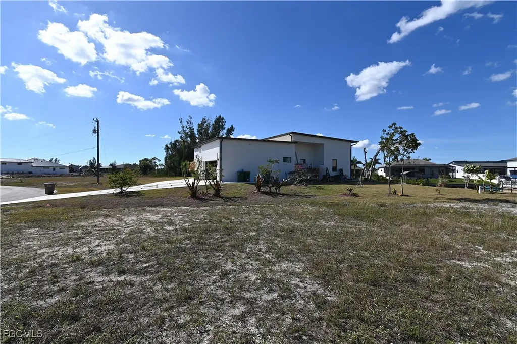 3213 NW 20th Lane Cape Coral FL 33993