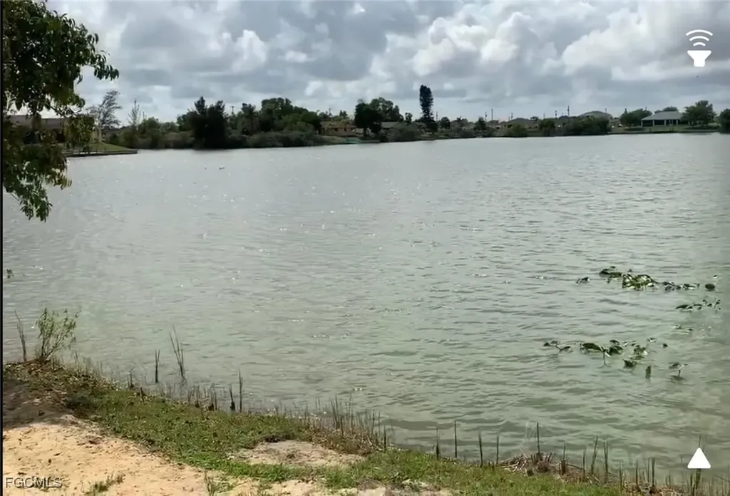 1138 NW 2 Place Cape Coral FL 33993