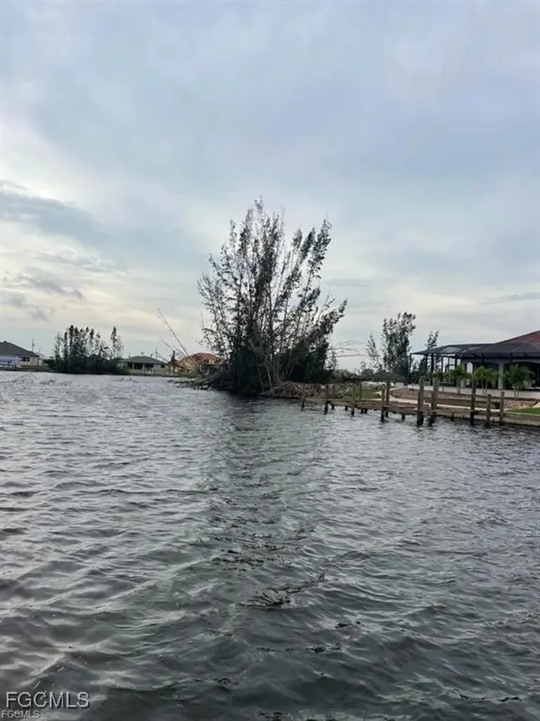 2312 NW 34th Avenue Cape Coral FL 33993