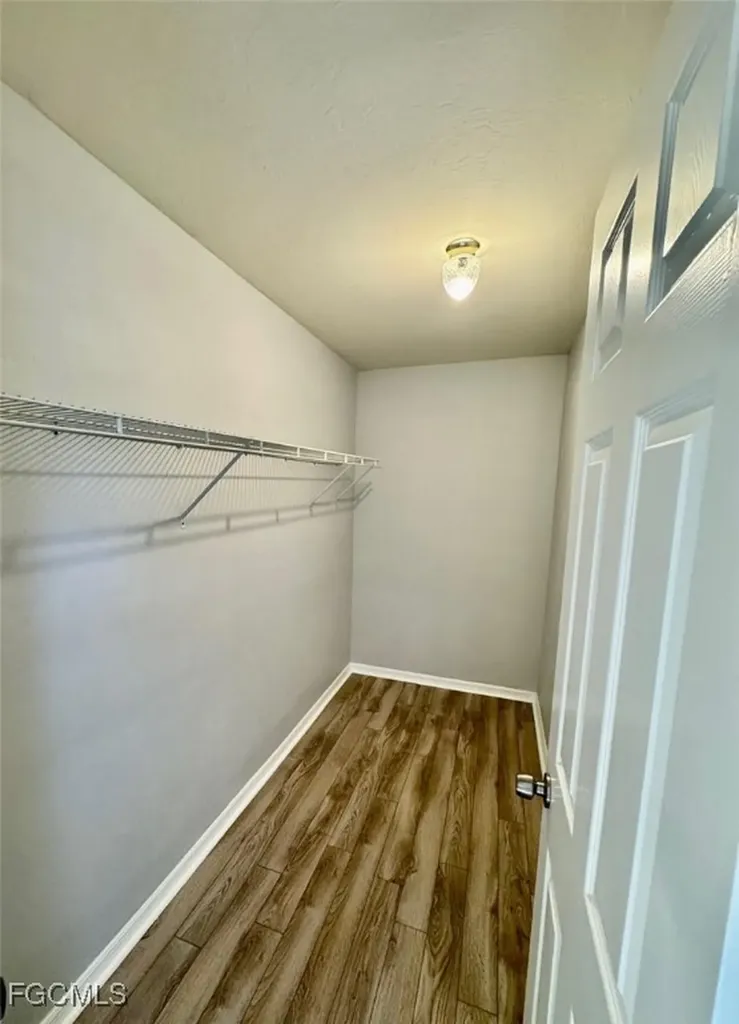 3725 SW 6th Avenue Cape Coral FL 33914