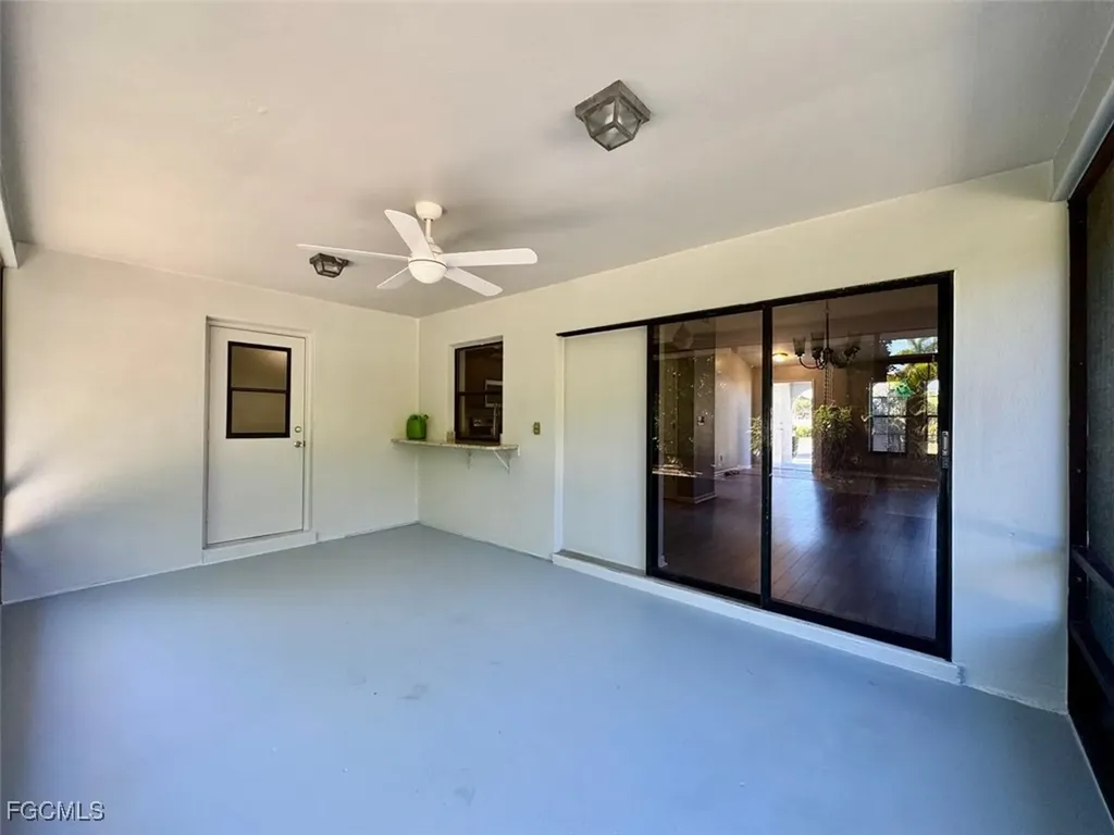 3725 SW 6th Avenue Cape Coral FL 33914